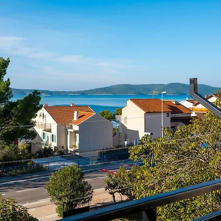 Apartment Apartments Brodarica Beach