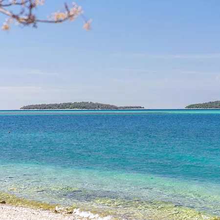 Apartments Brodarica Beach