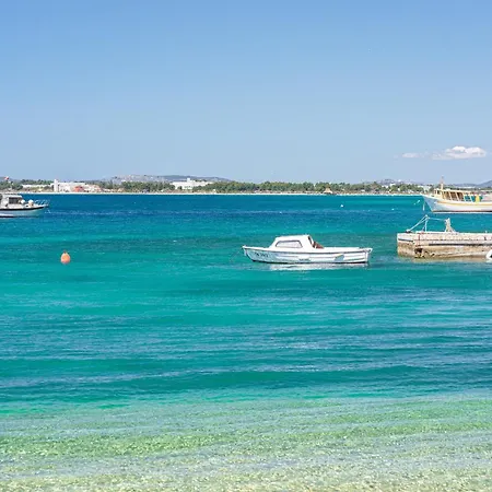 Apartman Apartments Brodarica Beach