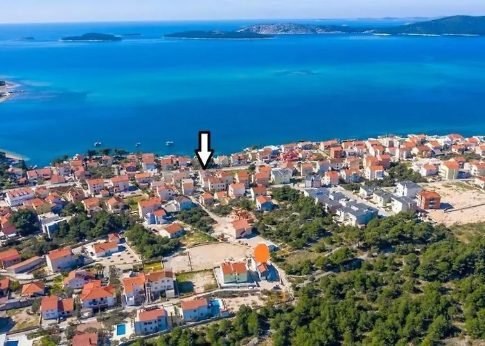 Apartman Apartments Brodarica Beach