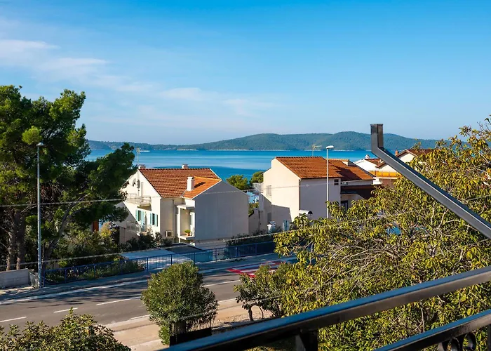 Apartman Apartments Brodarica Beach