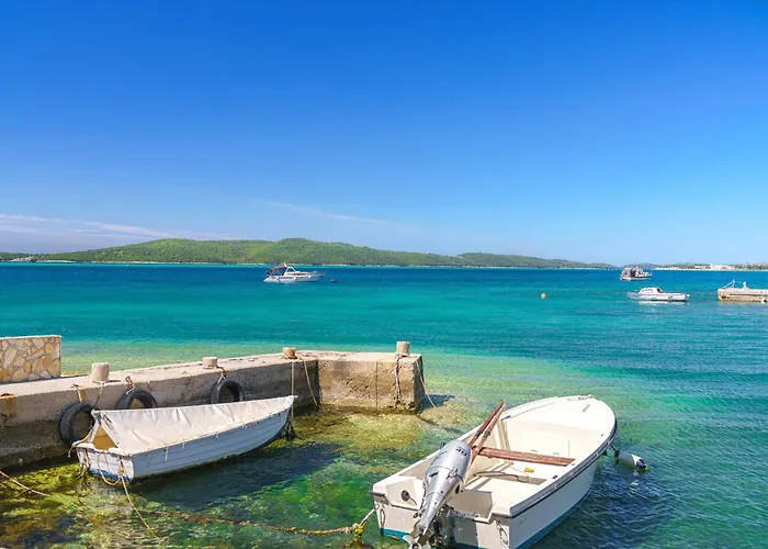 Apartments Brodarica Beach Apartman *